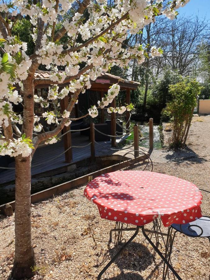 Le Moulin Du Bleufond Hotel Montignac-Lascaux Ngoại thất bức ảnh